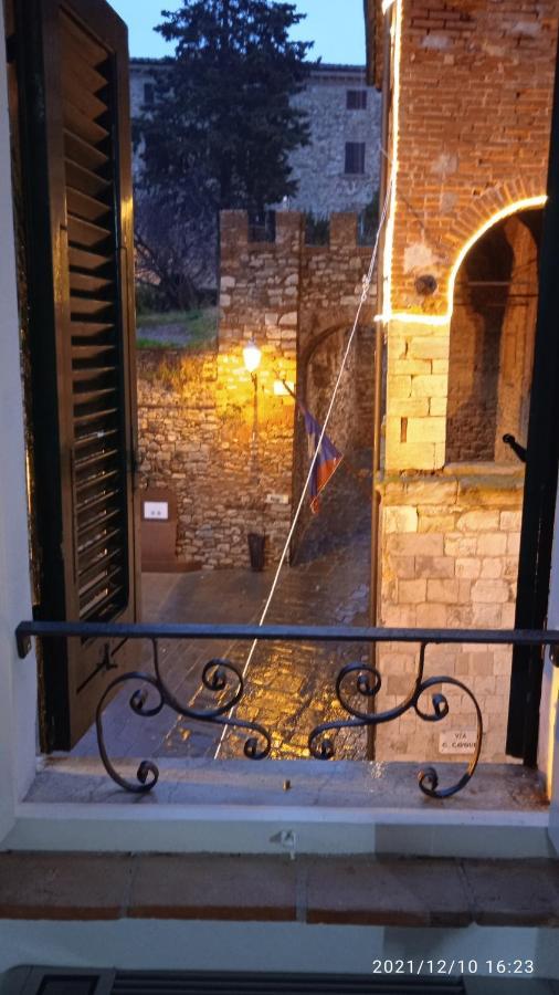 La Casa Di Lisa Appartement Suvereto Buitenkant foto